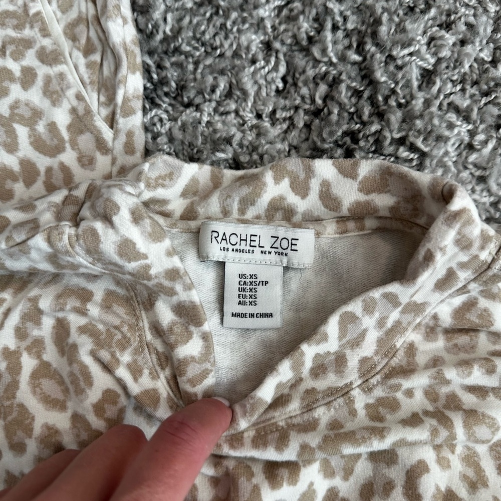 Rachel Zoe Beige Animal Print Set Lounge sleep - Picture 2 of 5